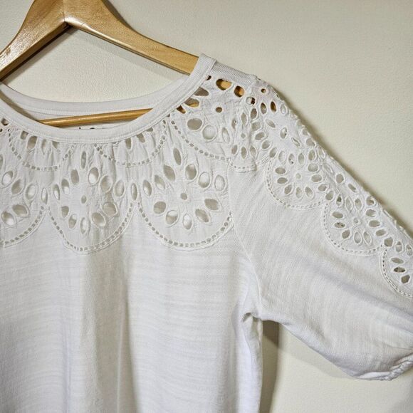 EUC LIKE NEW LOFT WHOTE CUT OUT ANGLAISE TOP SIZE SMALL - Picture 5 of 15